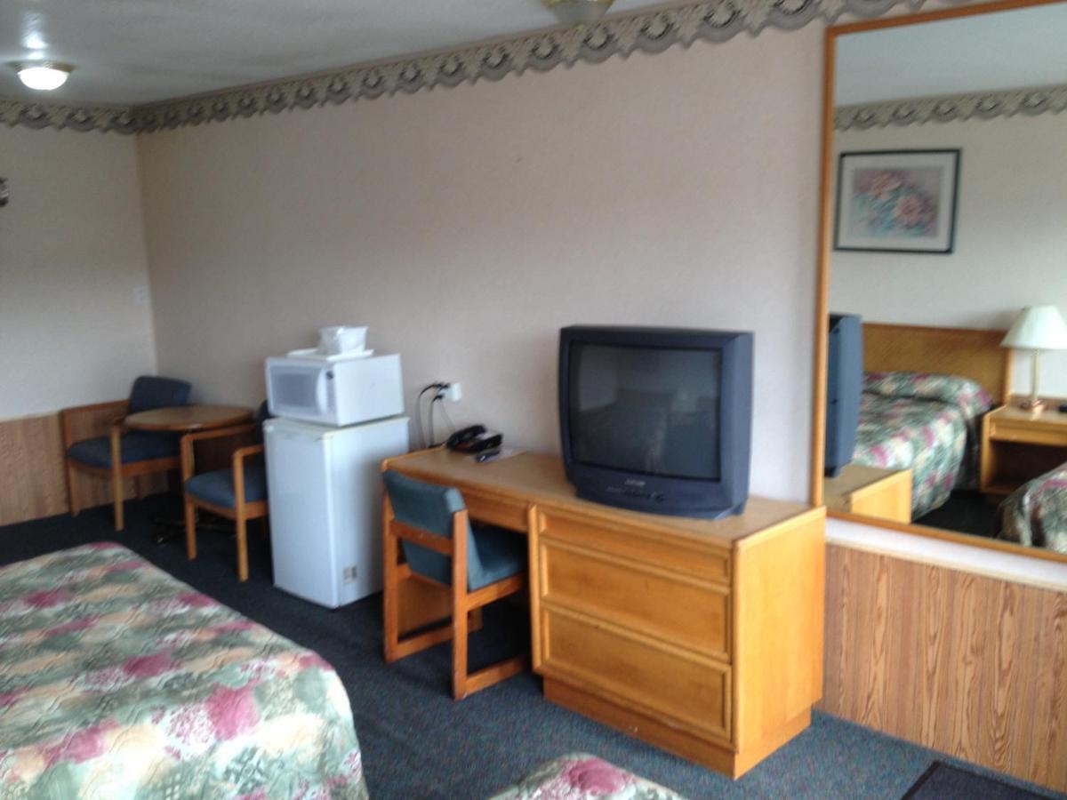 Weber Inn Kitchener Extérieur photo